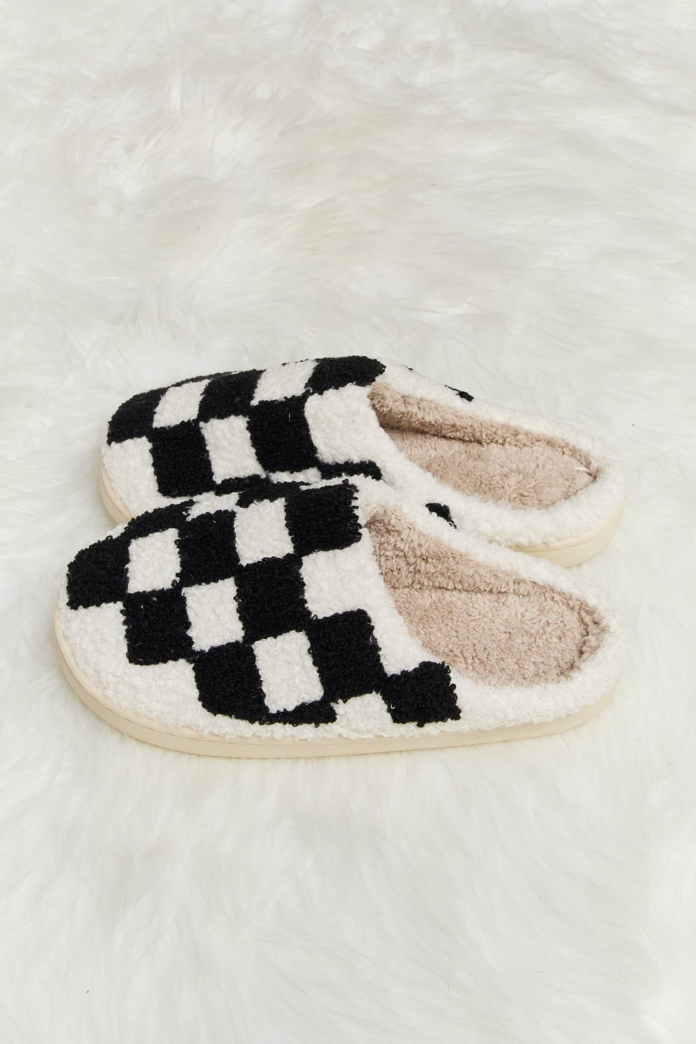 Melody Checkered Print Plush Slide Slippers - pvmark