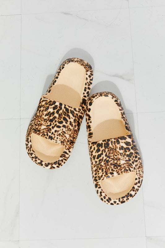 MMShoes Arms Around Me Open Toe Slide in Leopard - pvmark