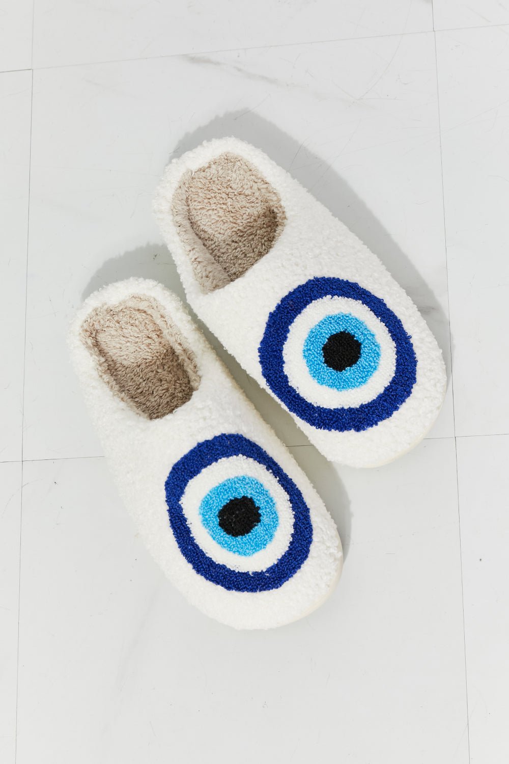 MMShoes Eye Plush Slipper - pvmark