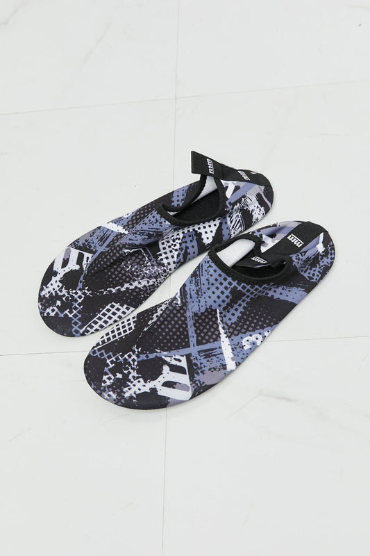 MMshoes On The Shore Water Shoes in Black Pattern - pvmark