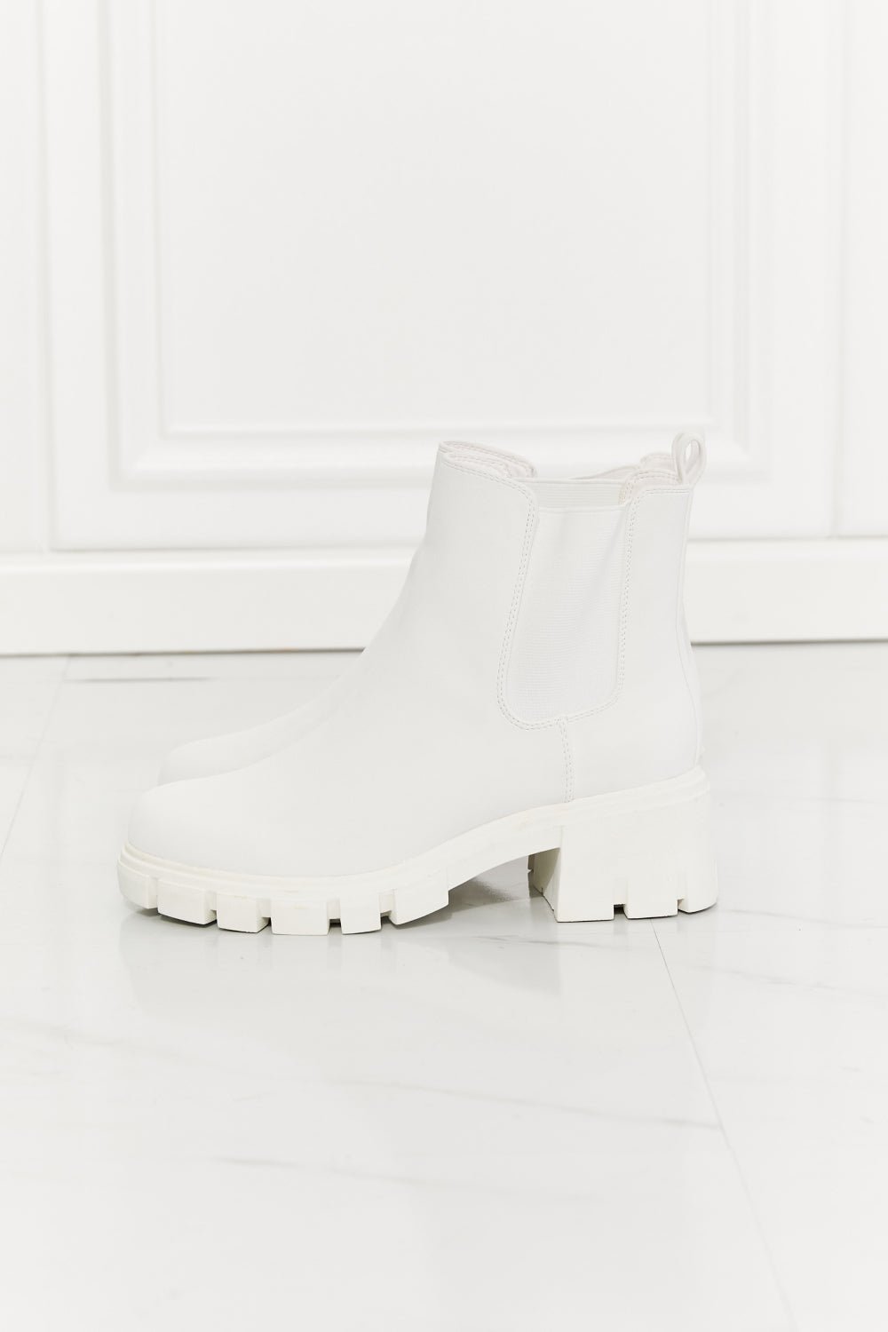 MMShoes Work For It Matte Lug Sole Chelsea Boots in White - pvmark