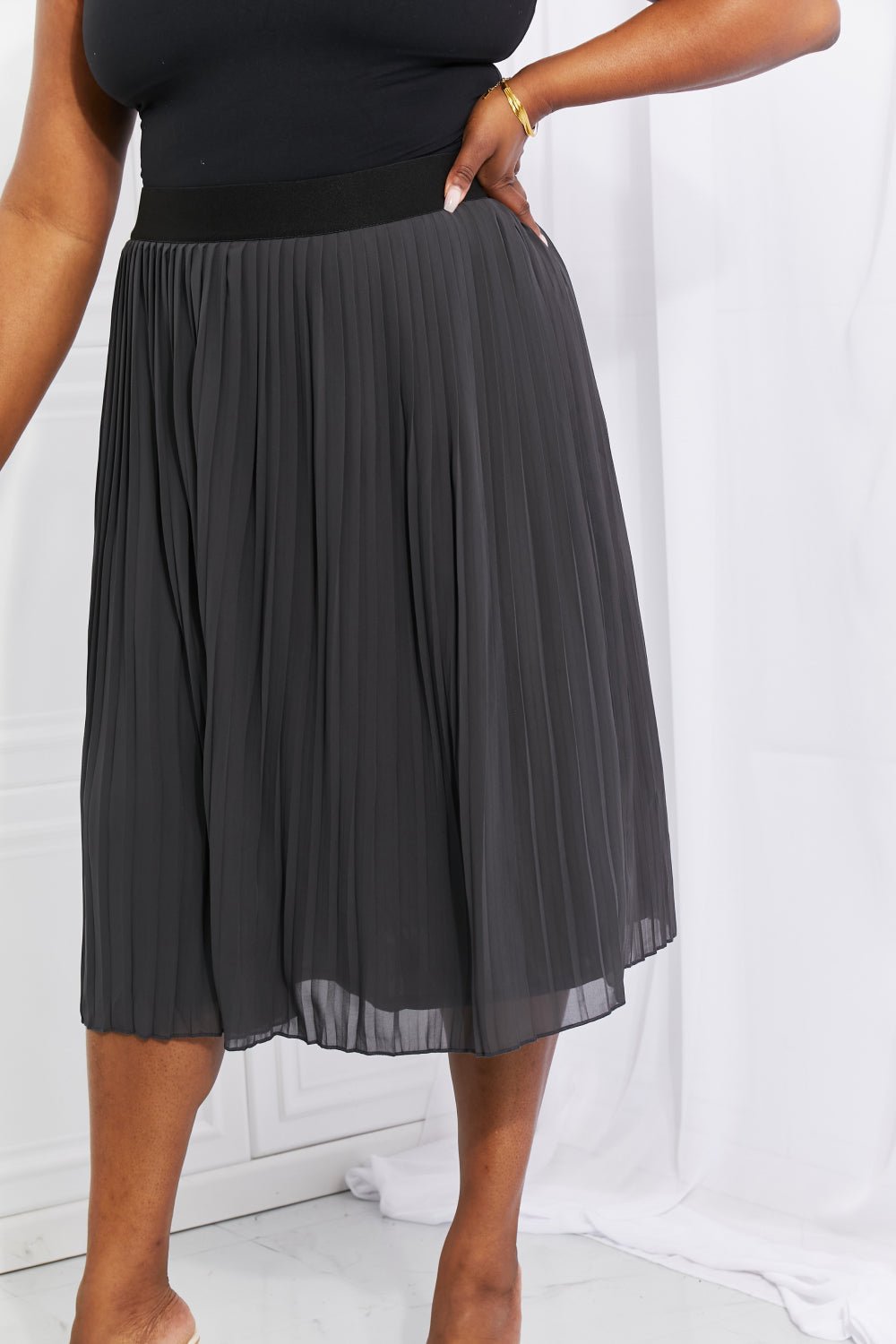 Zenana Full Size Romantic At Heart Pleated Chiffon Midi Skirt - pvmark
